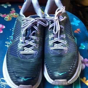 Hoka  arahi size 8.5